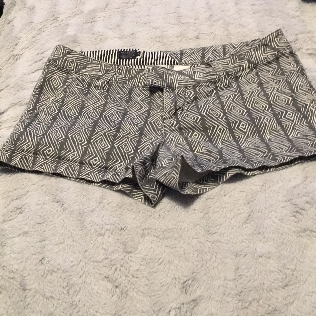 Size 3 Volcum Shorts Previously Owned